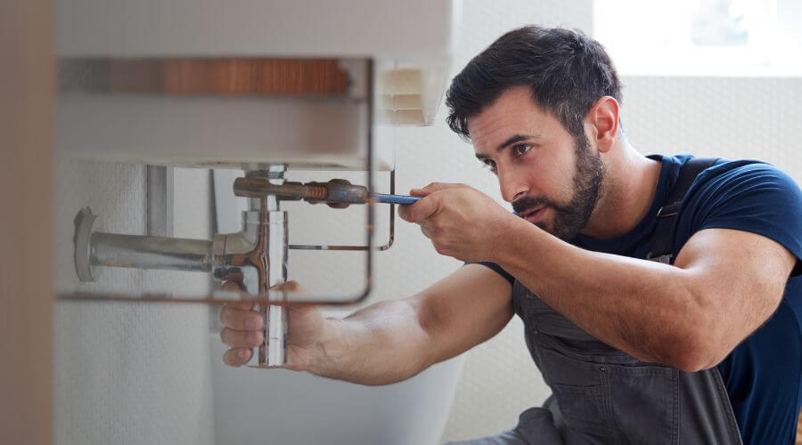 Local annual plumbing maintenance in Baytown, TX